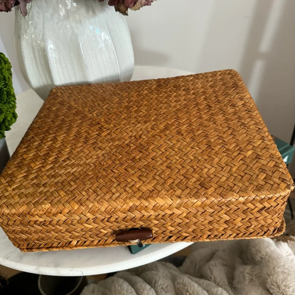 Set of 2 Flat Seagrass Storage Bins with Lid Woven Basket Home Office Organizer